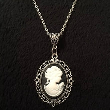 Load image into Gallery viewer, Vintage Cameo Necklace
