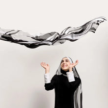 Load image into Gallery viewer, Printed Hijab (Options Available)
